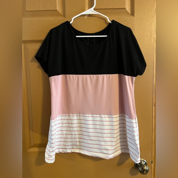 Women’s SHEIN Stretchy Top Size 0XL - Picture 2 of 4
